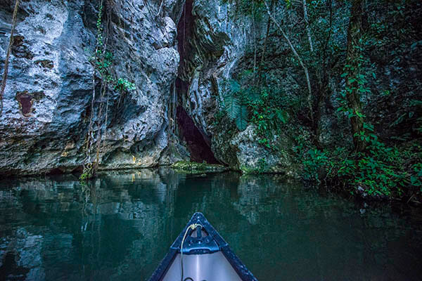 https://www.discovermagazine.com/the-sciences/bringing-to-light-mysterious-maya-cave-rituals