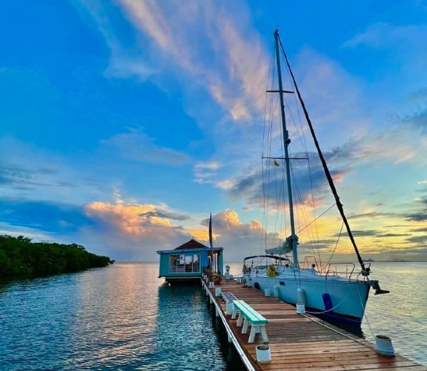 Placencia Yacht Club