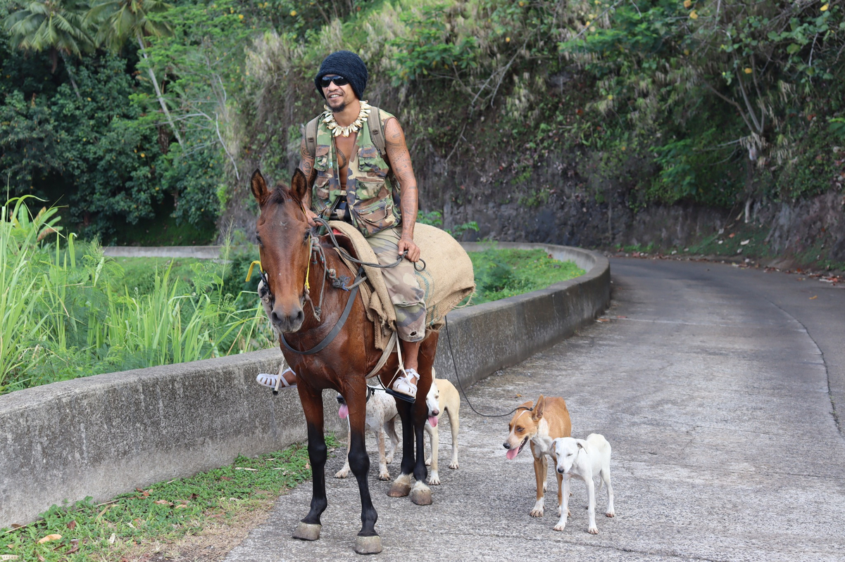 Marquesas Locals 