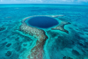Blue Hole Belize Cruising Ground and how to get there 